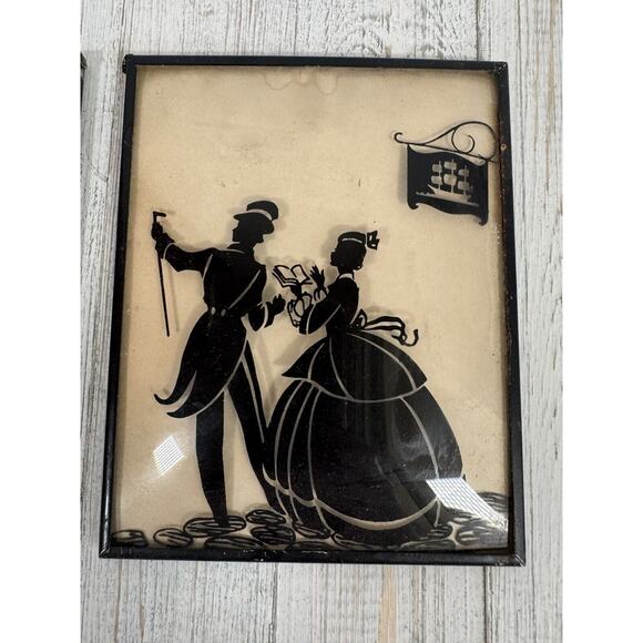Vintage Pair of Victorian Convex Reverse Painted Bubble Glass Framed Silhouettes - Picture 5 of 14